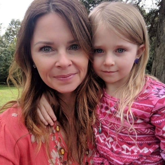 Meet Your Posher - Picture 1 of 1